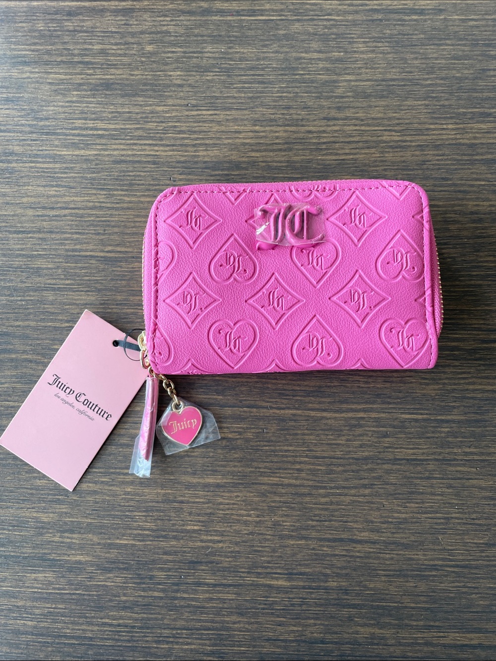 JUICY COUTURE “GOOD TIMES” MEDIUM DB. ZIP AROUND WALLET Heart Embossed Hot Pink